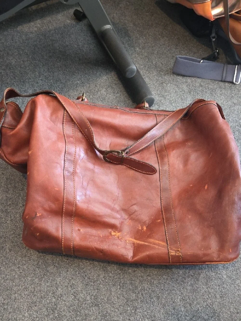 Men's Leather Weekender Bag in Chestnut Brown Made In Italy